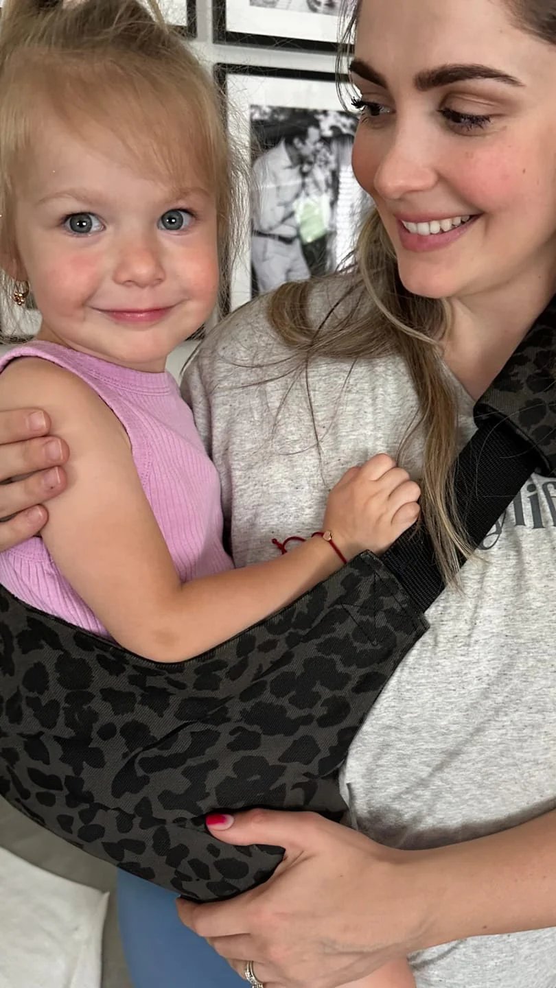 🔥2025 New Baby Sling Carrier - From Newborns To Toddlers